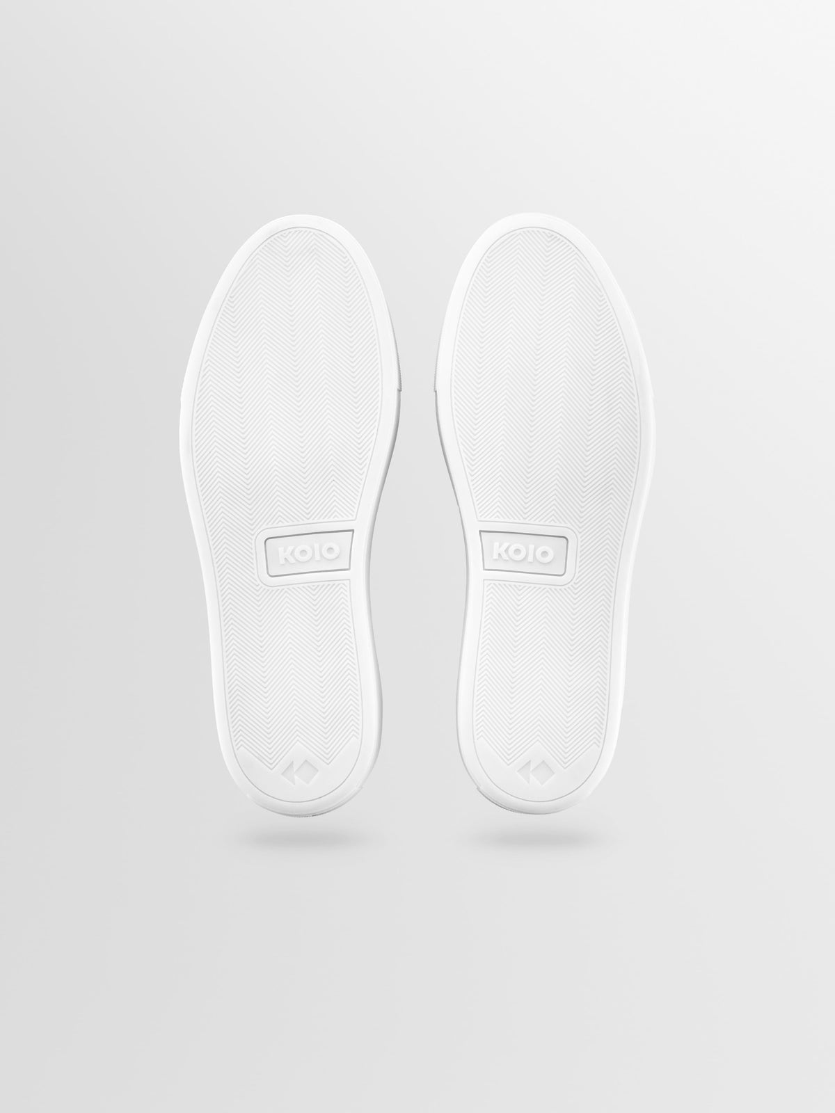 Capri Leather Sneaker in Onyx