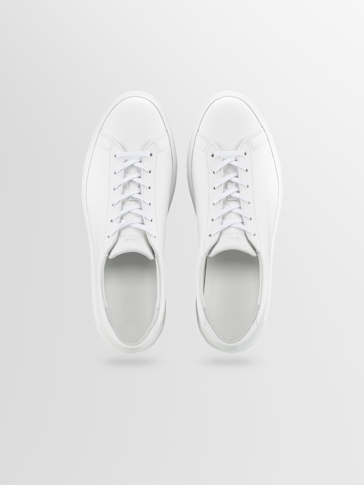Capri Leather Sneaker in Triple White Wide Fit