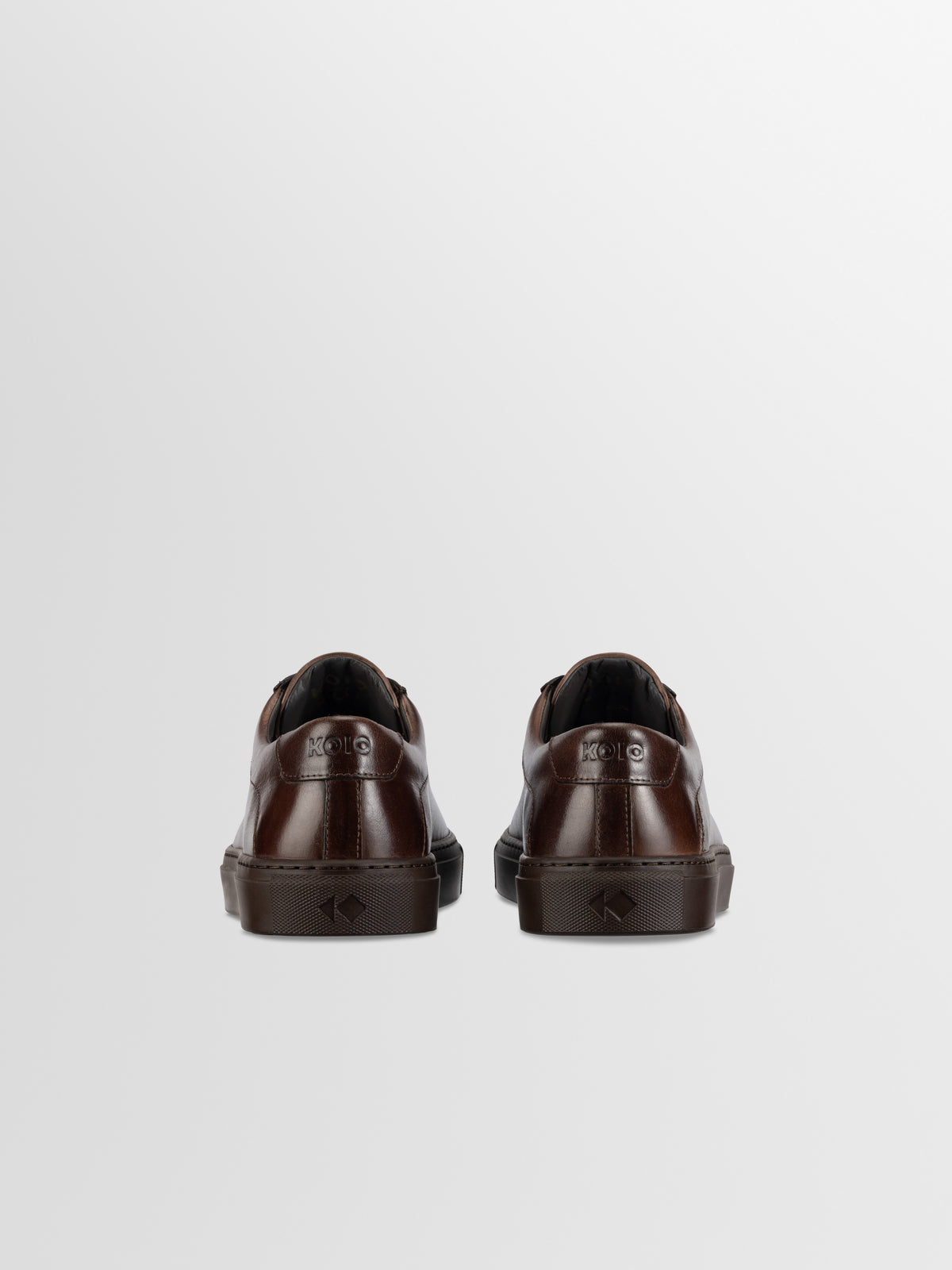 A pair of men