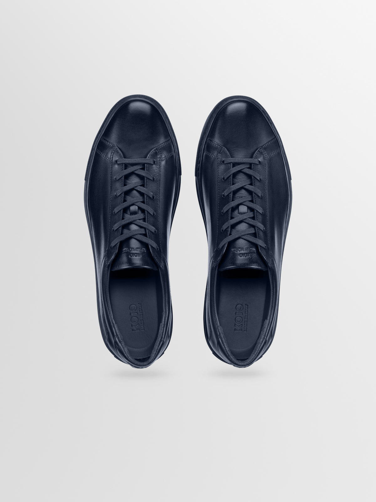 A pair of men